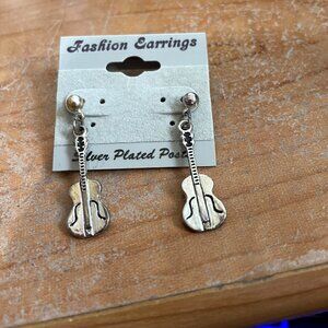 GUITAR SILVER PLATED POSTS PIERCED EARRING NEW NEVER WORN